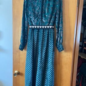 Elegant Emerald Patterned Dress